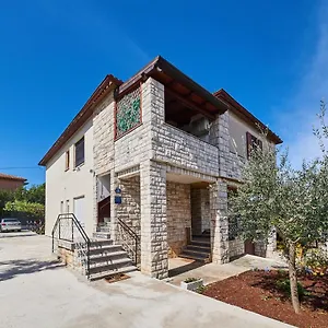  Appartamento Red Karmenita Croazia